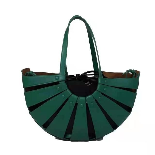 Designer Bag Women Handbags Basket Bags High Quality Leather Hollow New Design With Drawstring Versatile Two In One Shoulder Crossbody Bags