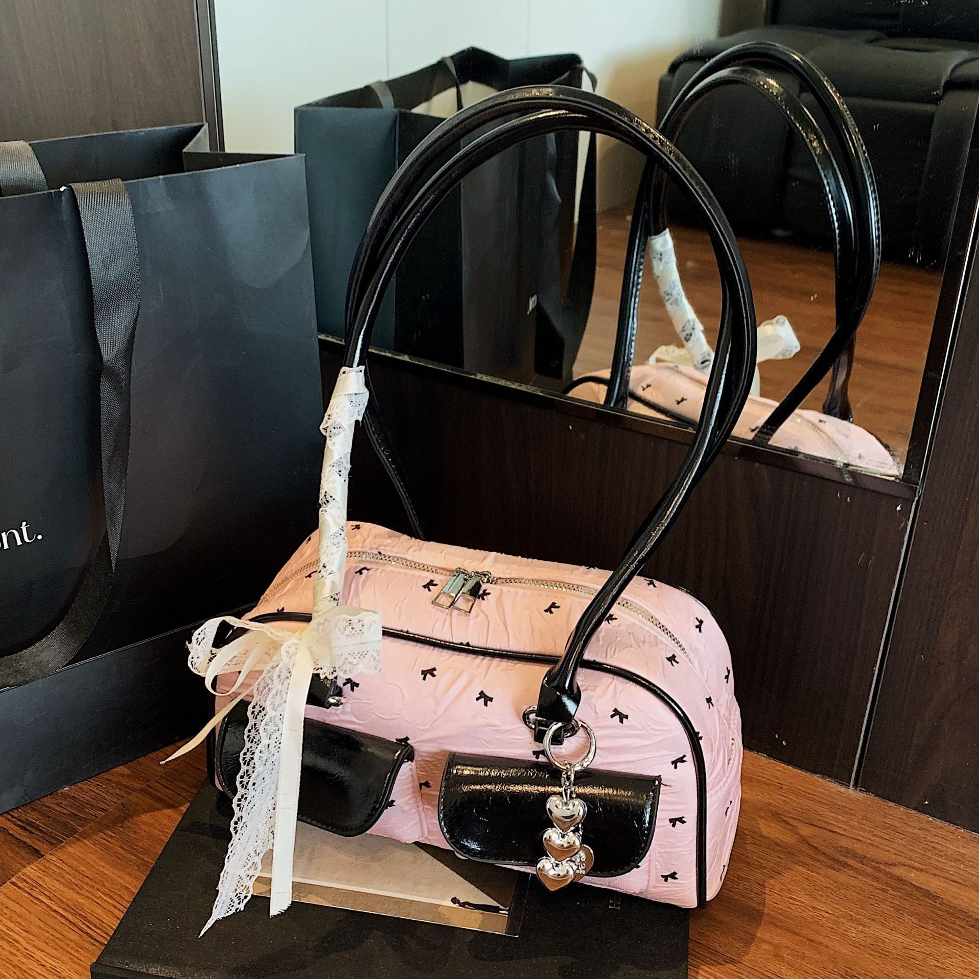 designer Minimalist Sweet Ribbon Bowknot Underarm Bag for Women 2025 Summer Versatile Color-Block Boston Commuter Shoulde
