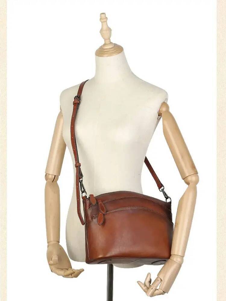 2025 Hot Sale High Quality Real Leather Shell Hobo Bags Women Handbag Designer Vintage Shoulder Crossbody Bag Large Capacity