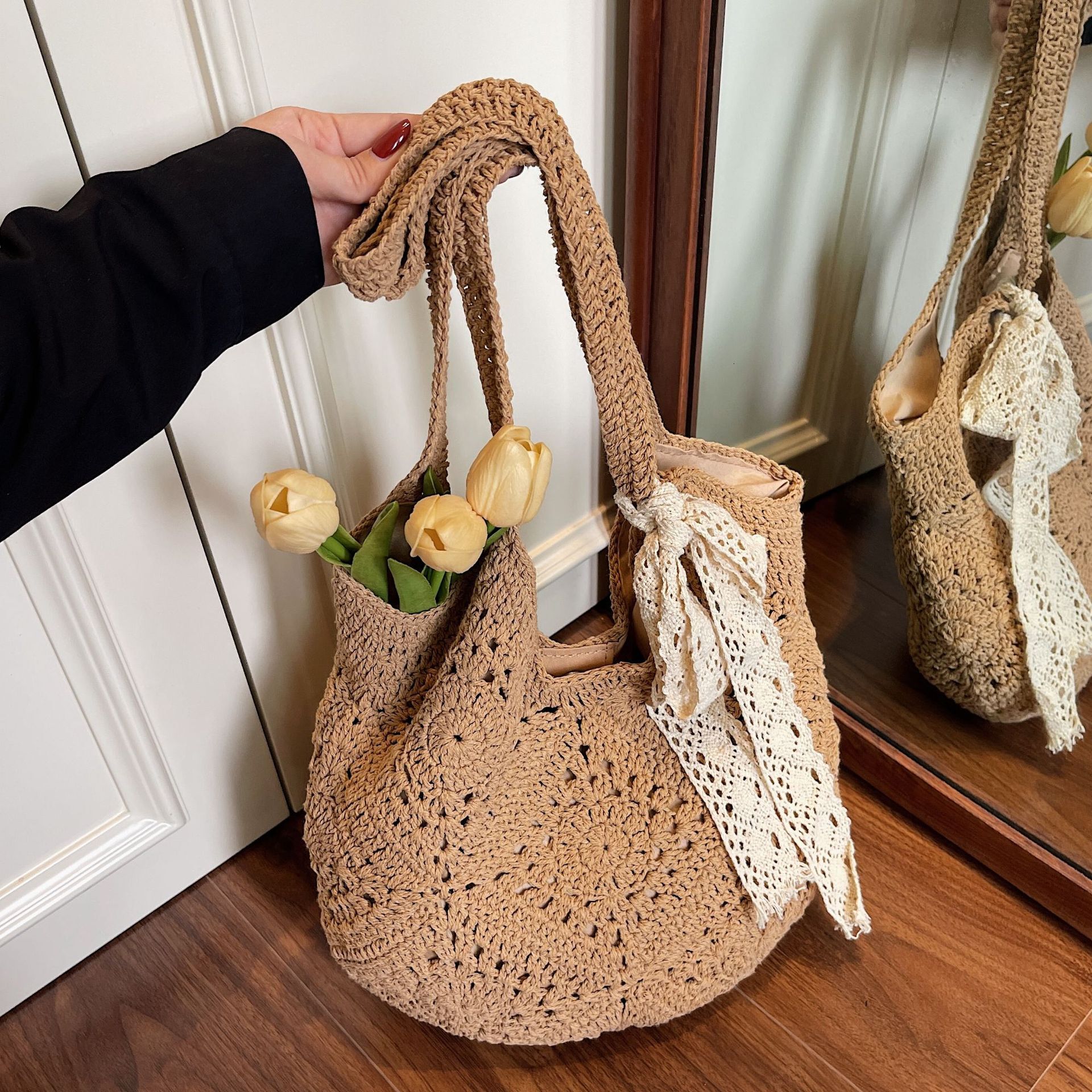 designer Large Capacity Woven Bag for Women 2025 New Summer Beach Vacation Knitted Bag Versatile Commuter Shoulder Tot