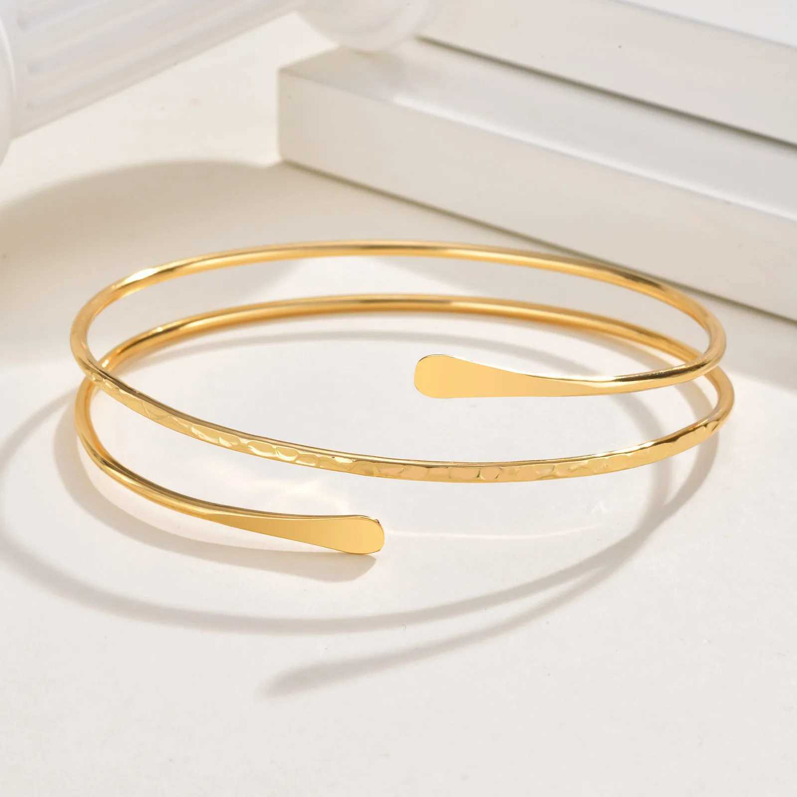 Upper Arm Cuff Bracelet for Women Minimalist Gold Plated Armband Statement Party Armlets Jewelry M250606