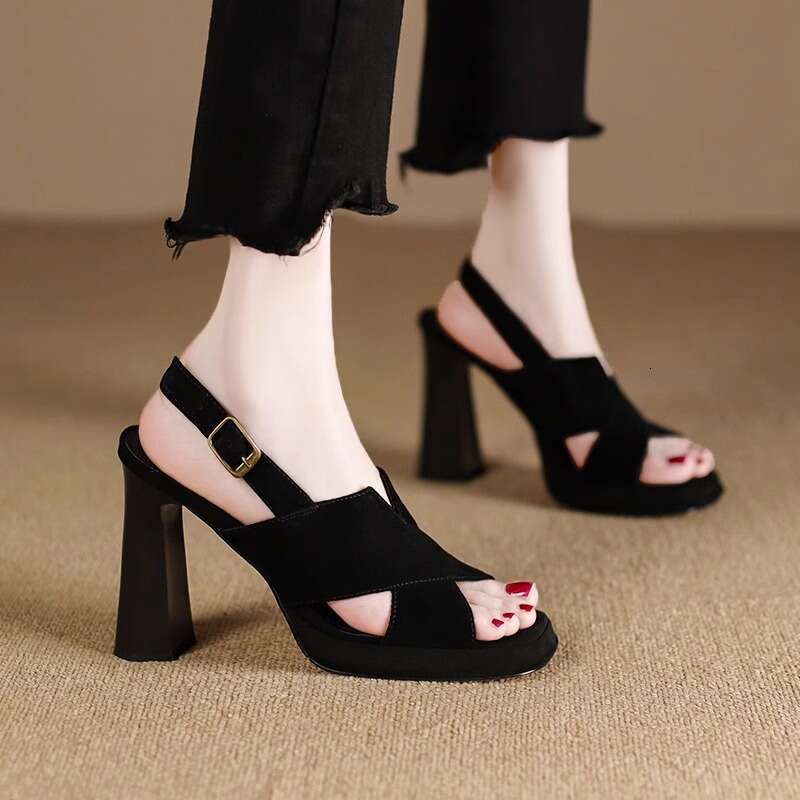 2025 Summer New Versatile One-Strap Buckle Sandals for Women, Chunky Heel, Open Toe, Sexy Black Platform, 9cm High Heels