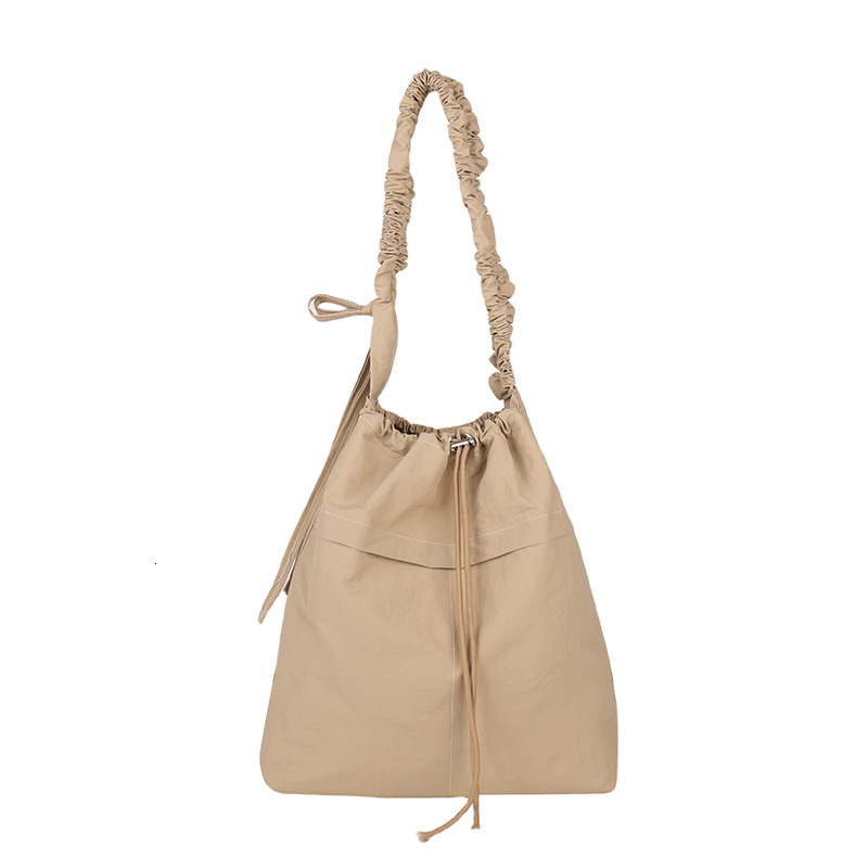 designer Large Capacity Drawstring Bucket Bag 2025 New Korean Style Ins Personality Casual Street Single Shoulder Crossbody Commuter Bag for
