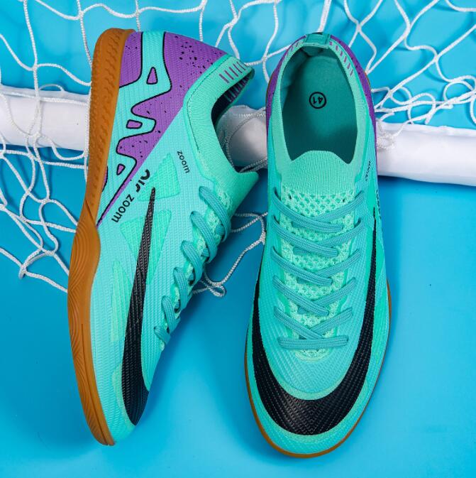New Men Non-Slip Football Boots FG/TF Sneakers Cleats Soccer Shoes Ultralight High-quality Hot-selling Futsal Indoor Match