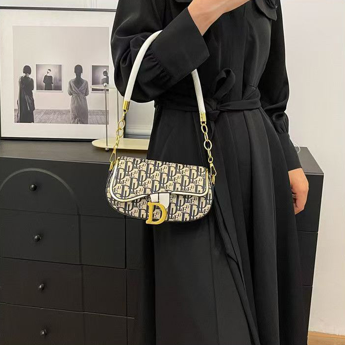 Designer Bag Saddle Bag 2025 new designer Shoulder tote Bag New Casual Handbag Fashionable Crossbody Ladies Fashion Mini Bags