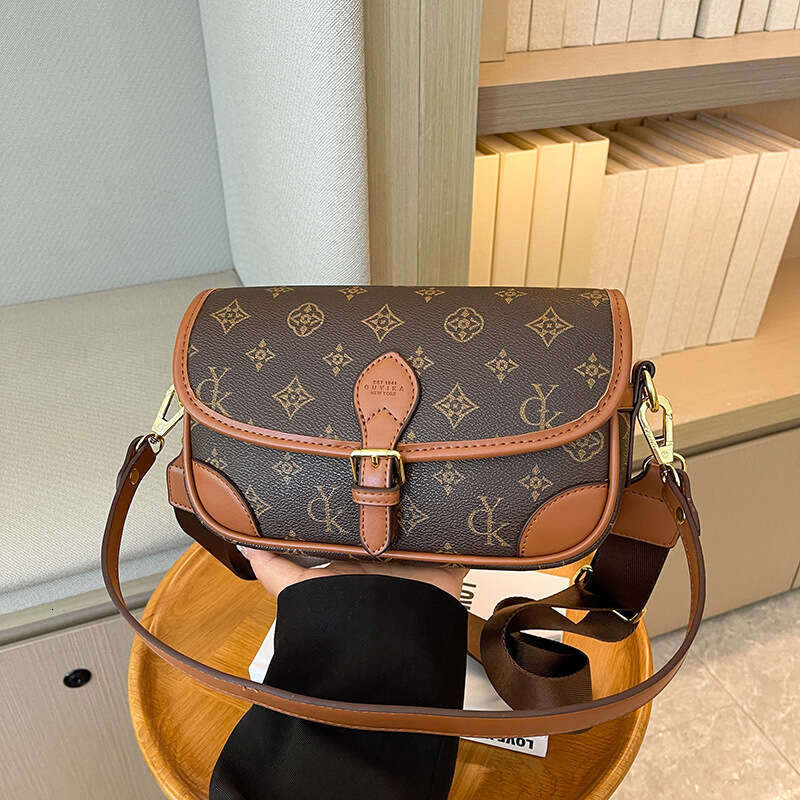 2025 New Luxury Small Square Printed Fashion Crossbody Large Capacity Commuter Shoulder Bag for Women