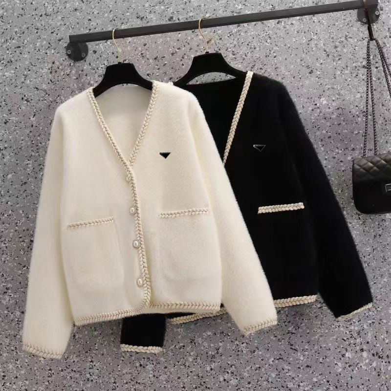 Designer womens sweater Exclusive Black and White Lady's Cardigan Sweater in designer casual sweaters cotton letter knitwear high quality