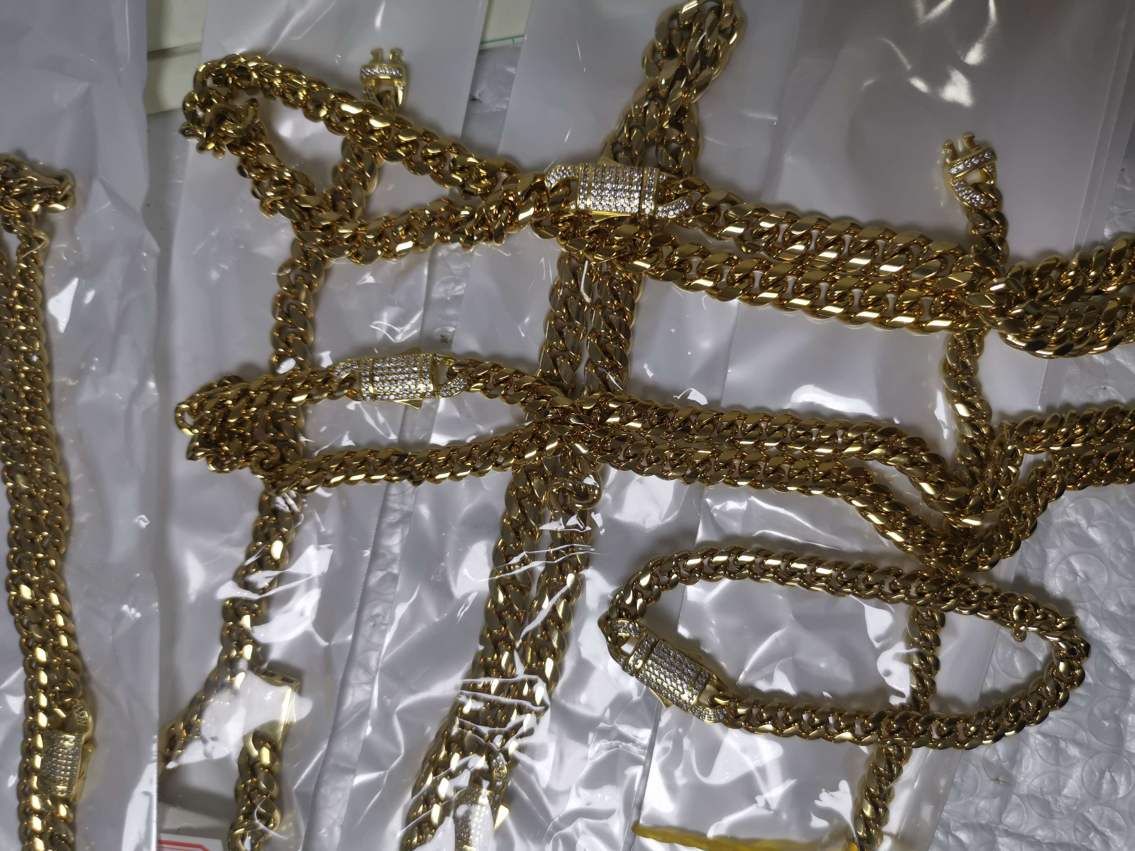 Stainless Steel 18K Gold Cuban Necklace Hiphop Chain Necklace Bracelet Short Collarbone Chain Miami Chain 6mm 8mm 8.8mm 9.6mm