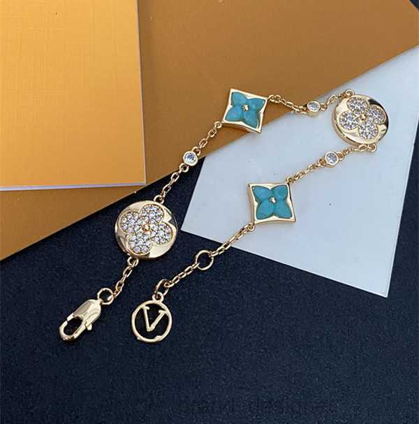 With BOX New Colors Luxury Diamond Crystal Lady Charm Bracelets 18K Gold Plated Bangles Bracelets Party Wedding Accessories Gift No Fade