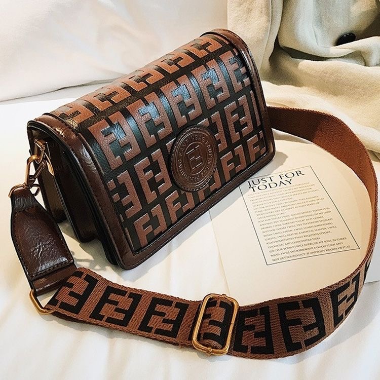 EE shoulder bag summer light luxury designer bag women's hand-held foreskin face crossbody bag wide shoulder strap best friend bag rectangular le