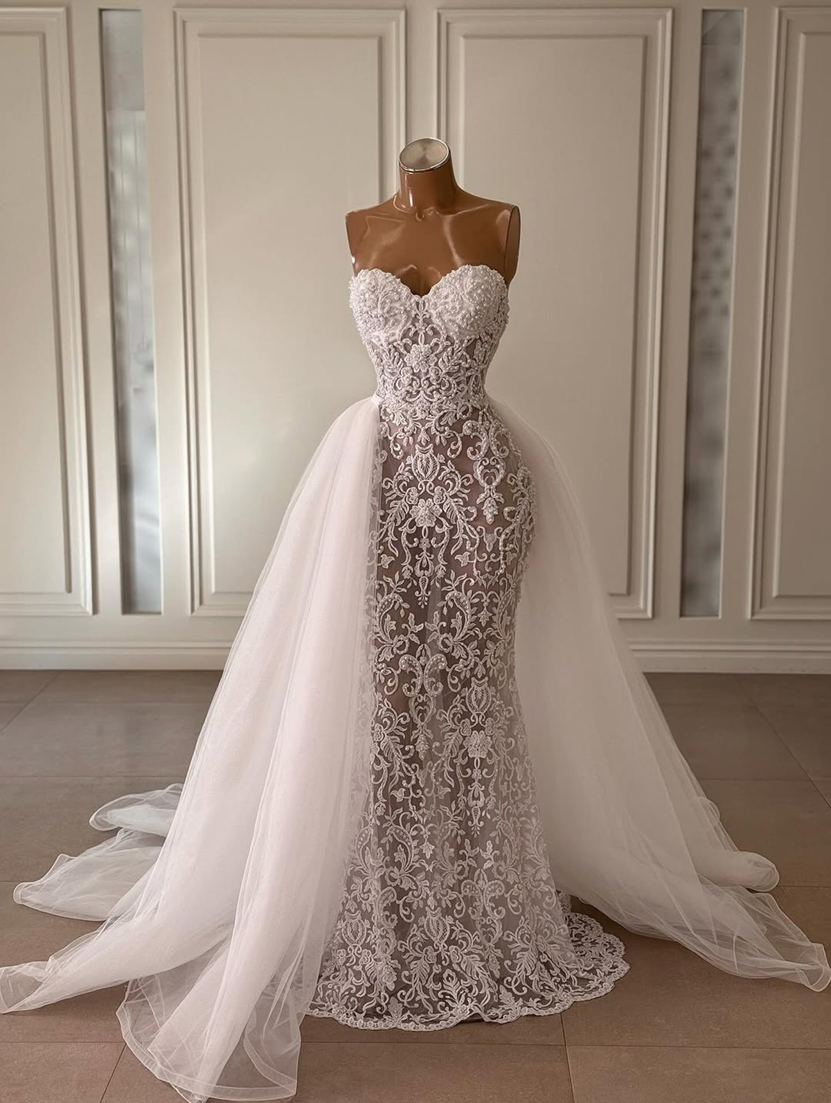 Elegant Lace Wedding Dresses Pearls Strapless Bridal Gowns Detachable Train Appliques Mermaid Customized Bride Vestidos De Novia Plus Size