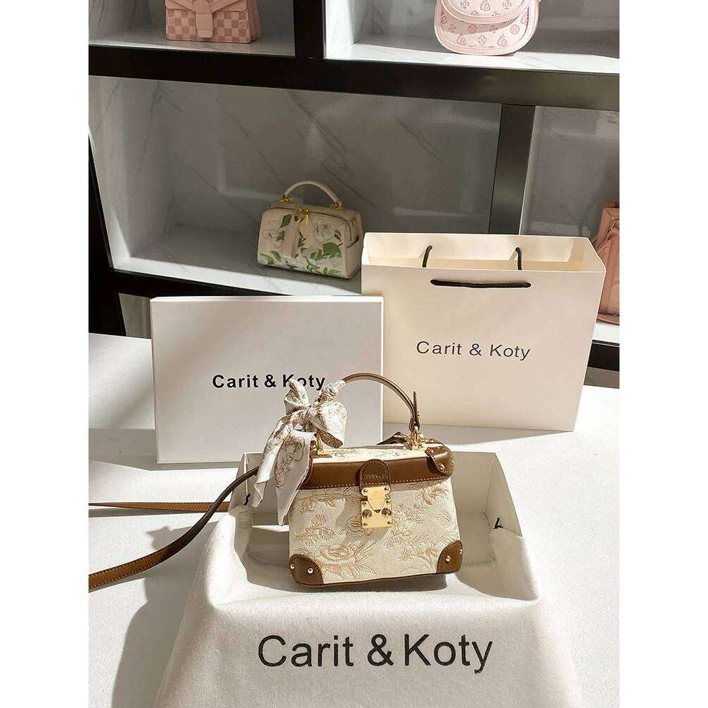 Box Bag With Delicate Embroidery Printing Scarves Women's Popular And Fashion Shoulder Handbag For Party