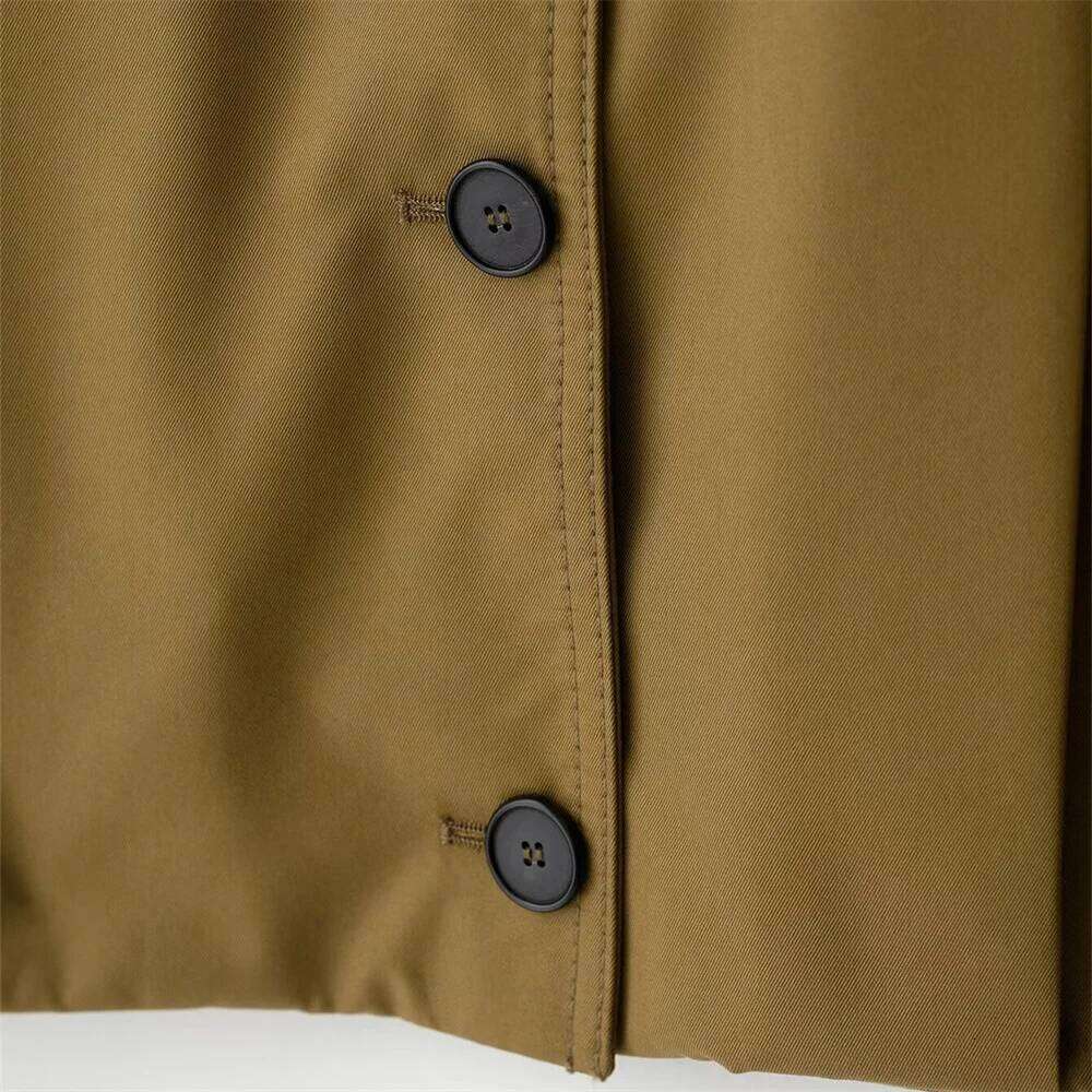 2025 New Women's Fashion Elegant European and American Design Sense Shoulder Badge Single breasted Folded Coat