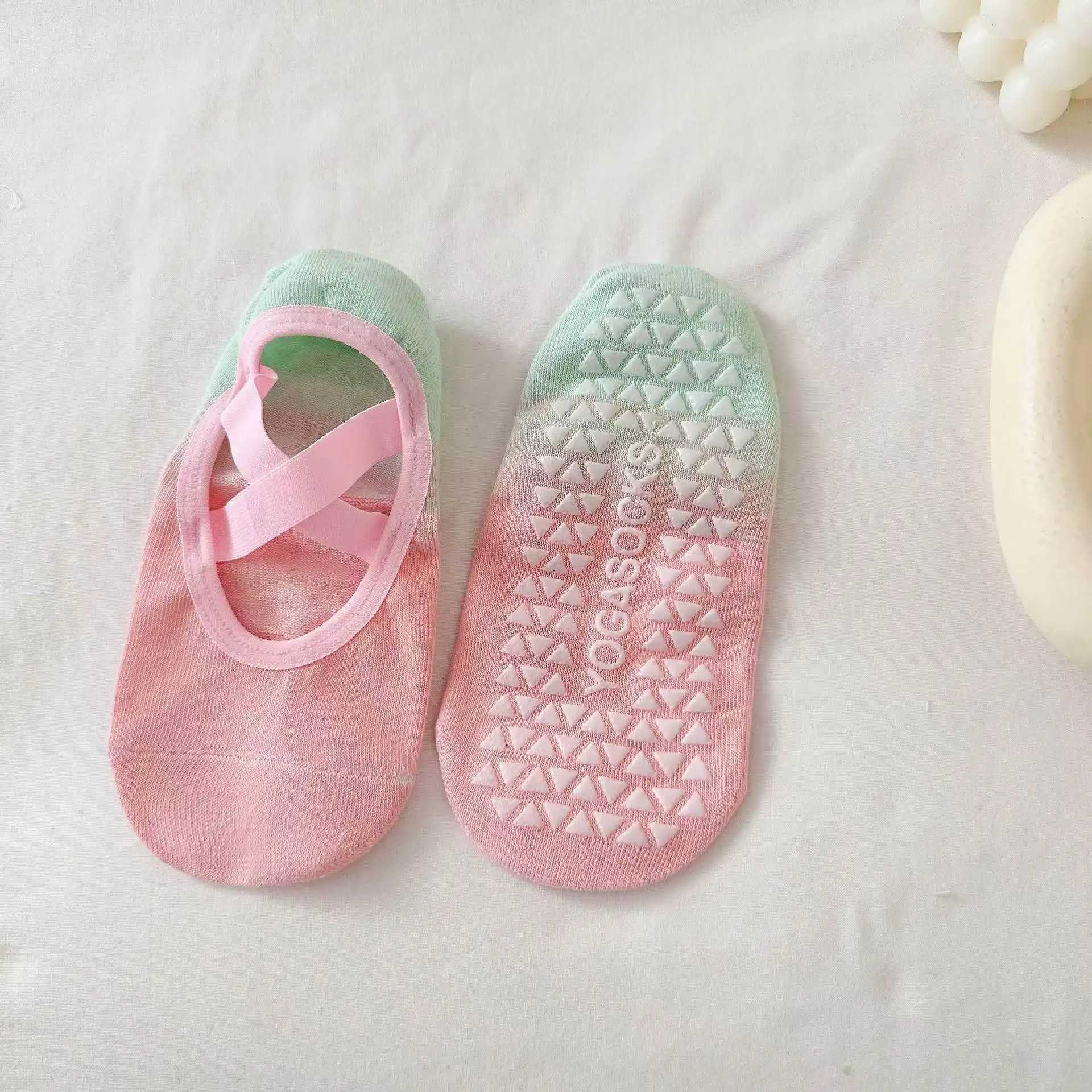 Professional Yoga Socks Women Gradient Silicone Non-slip Pilates Grip No-show Sock Breathable Bandage Sports Socks XJ250609