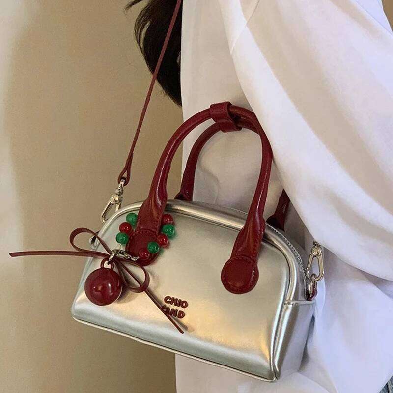 Sier Commuter Shoulder Bags Women Designer Handbags With Red Ball Pendant Causal Large Capacity Pillow Underarm Bag
