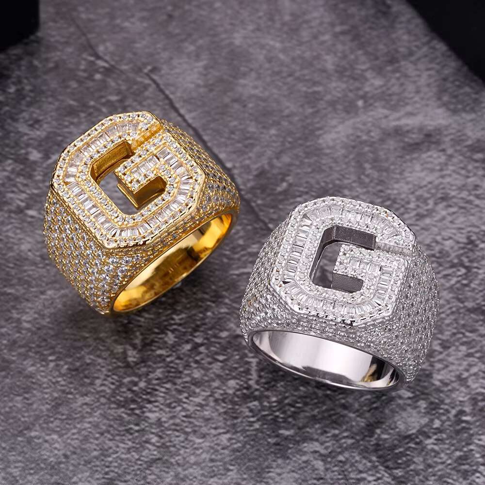 Jewelry Wholesale Custom 925 Sterling Silver Vvs Baguette Moissanite CZ Diamond Iced Out 26 Letters Hip Hop Band Ring for Men
