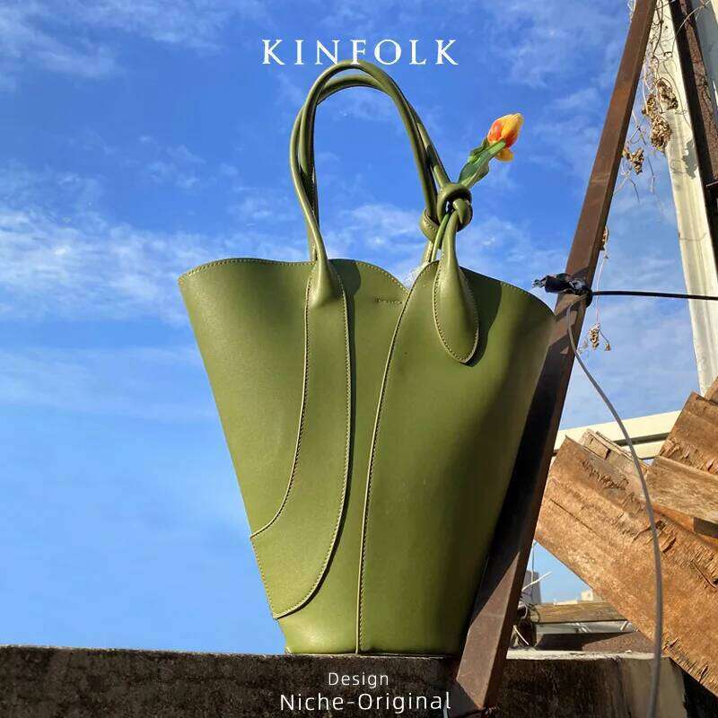 Hot Selling Women's Niche Designer Handbag Fashion PU Leather Bucket Top Handle Large Capacity Shoulder Armpit Tote Bag