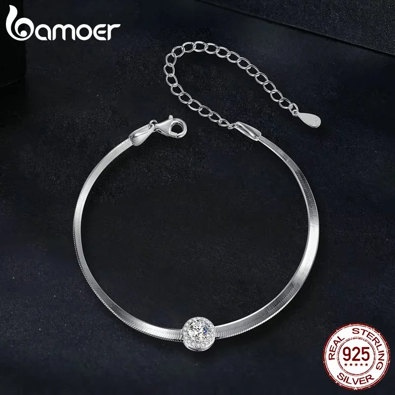 BAMOER Diamon0.5CT Moissanite Halo Pendant Bracelet Exquisite 925 Sterling Silver Snake Chain Link for Women Wedding Fine Jewelry Gift MSB011