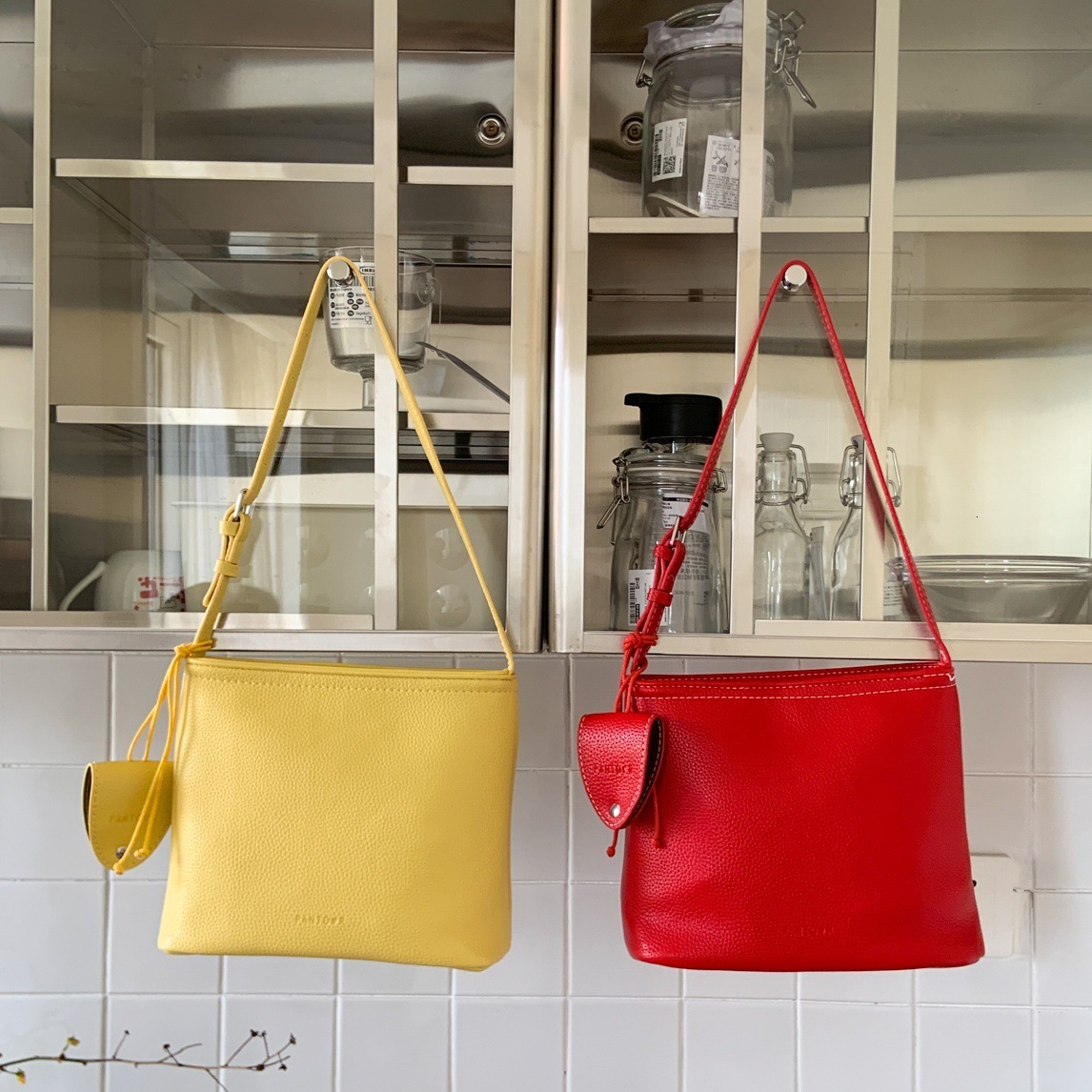 designer Summer Super Popular Underarm Bag for Women 2025 New High-end Niche Design Single Shoulder Crossbody Bucke