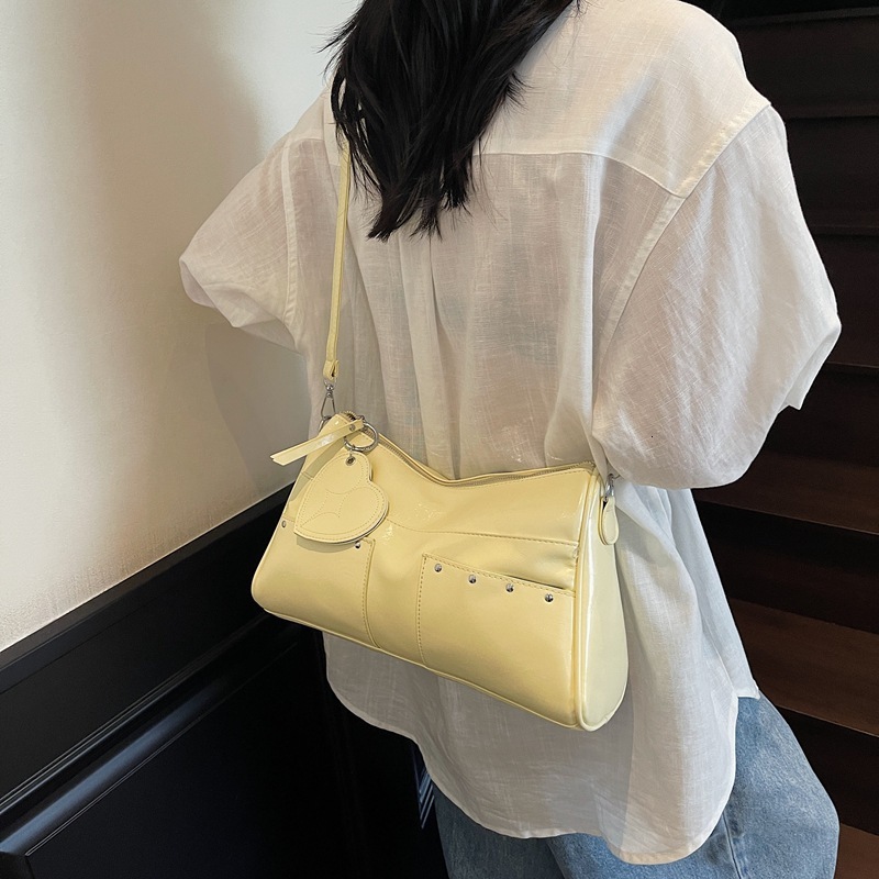 designer 2025 New Large Capacity Retro Soft Leather Motorcycle Bag High-end Casual Multi-pocket Shoulder Crossbody Bag Underar