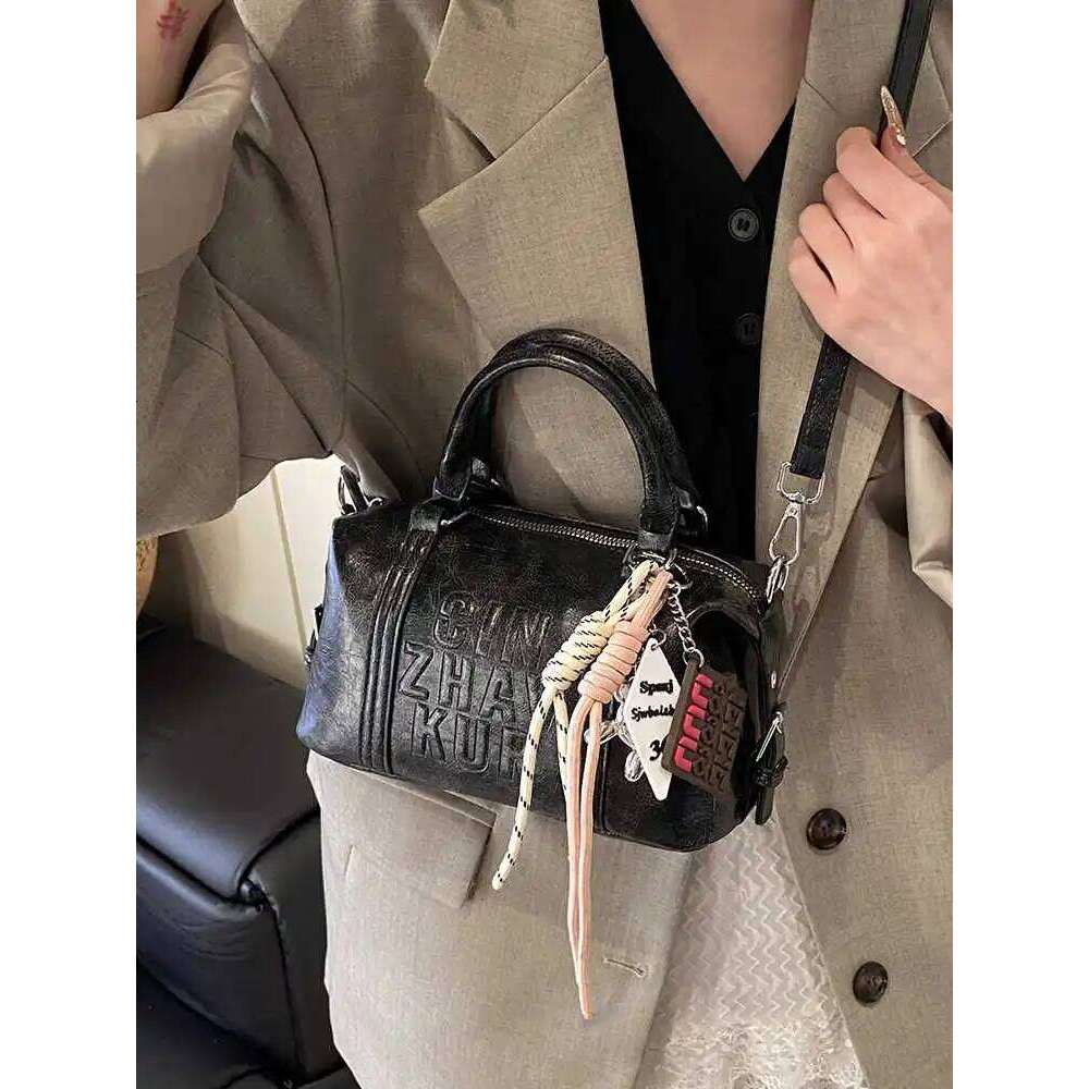 Vintage Letter Tote Pillow For Women 2025 New Soft Leather Commuter Shoulder Bag Lady Crossbody Bags