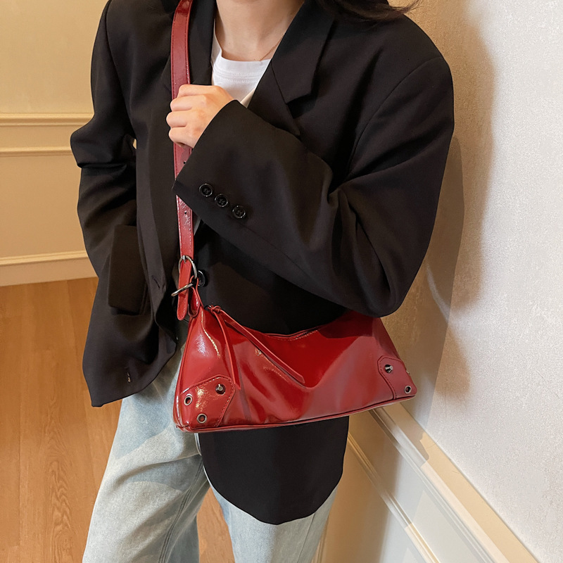 designer Niche Design Stylish Underarm Bag for Women 2025 New Large Capacity High-Quality Versatile Commuter Shoulder Bag