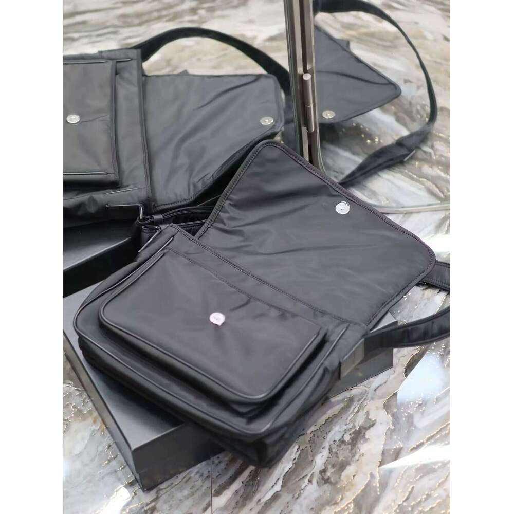 2024 New Style Women's Underarm Postman Bag Waterproof Nylon Handbag Single Shoulder Bag Casual High Quality Women Handbags