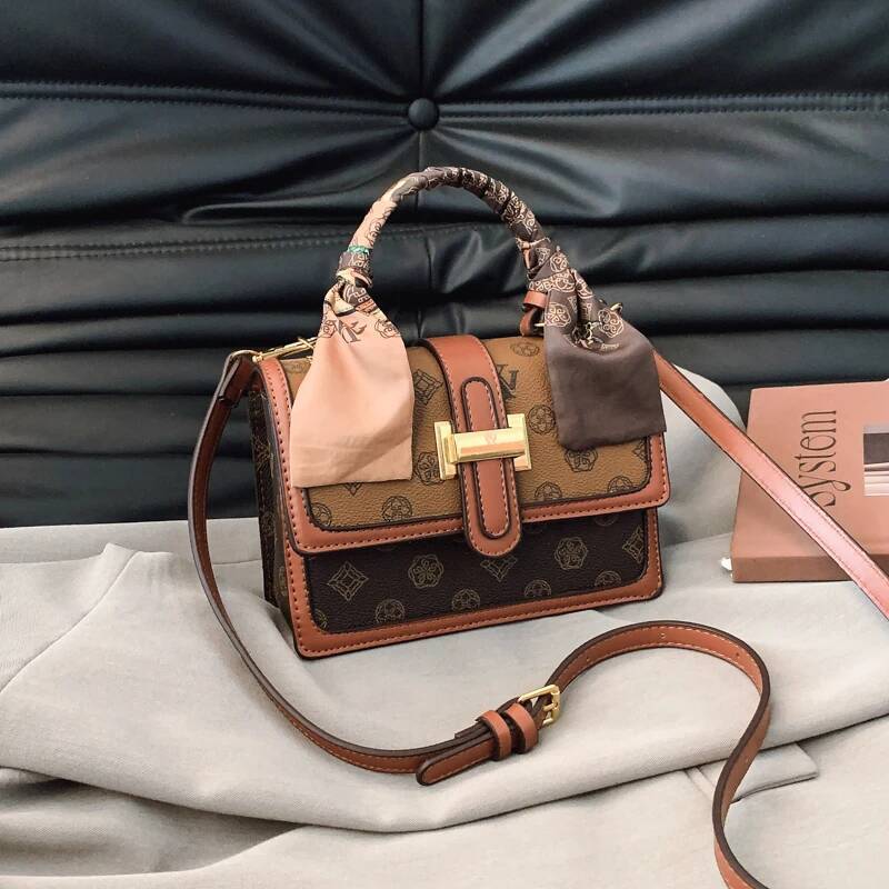 Designer Vintage-Inspired Messenger Bag - Elegant Crossbody Tote With Letter Casual Leather Large Capacity Shopper