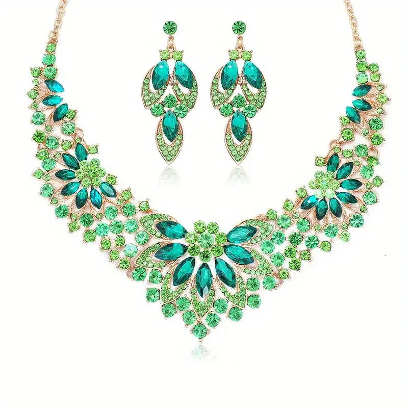 Lady 3pcs Earrings Plus Necklace Jewelry Set Inlaid Rhinestone Trendy Leaf Evening Party Decor For Female 250618