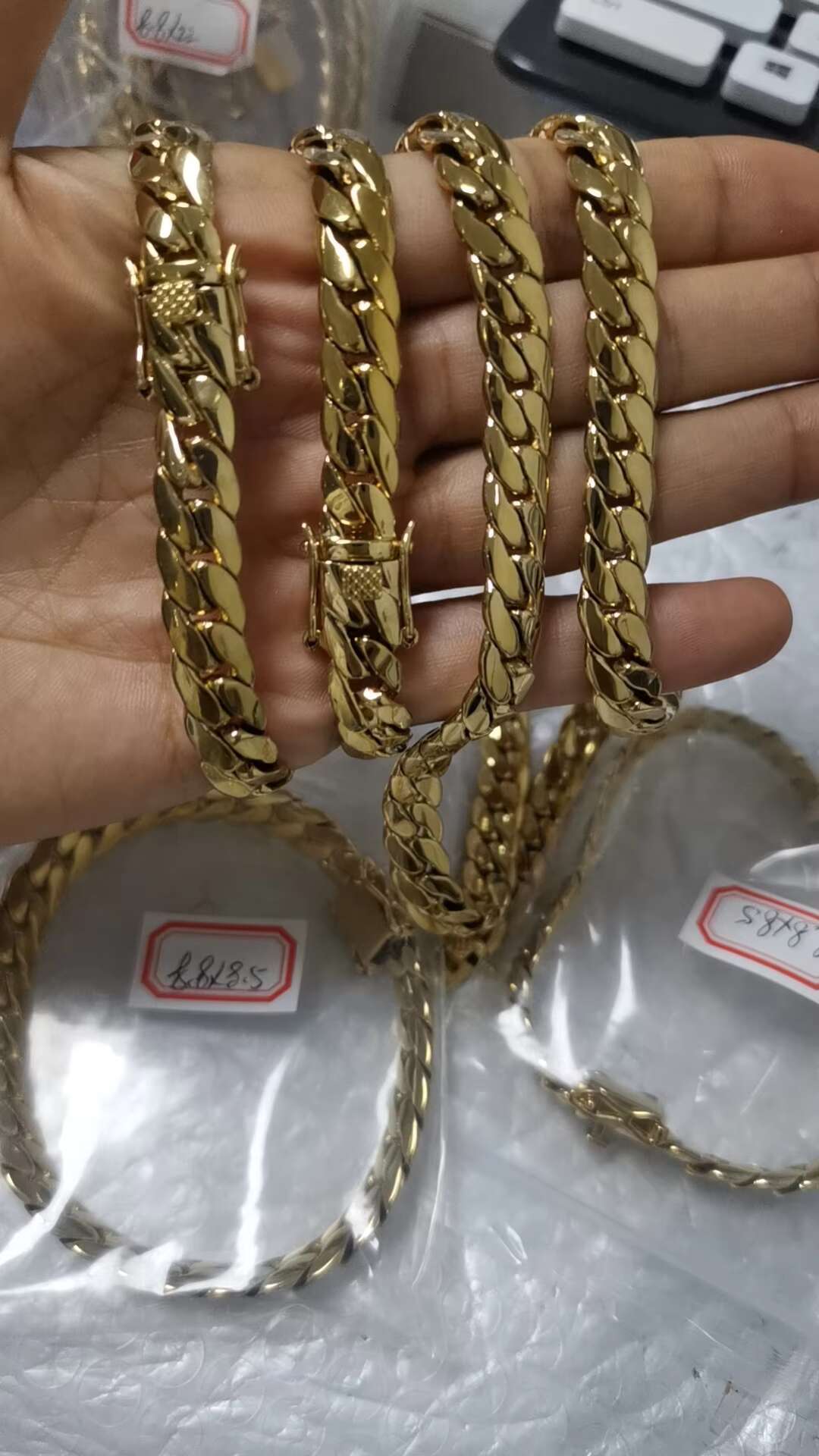 Stainless Steel 18K Gold Cuban Necklace Hiphop Chain Necklace Bracelet Short Collarbone Chain Miami Chain 6mm 8mm 8.8mm 9.6mm