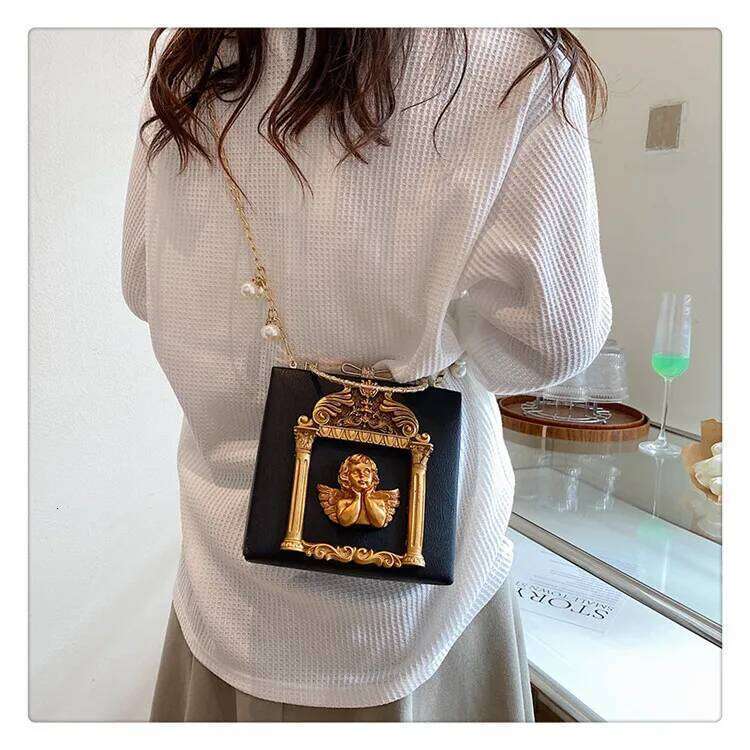 Gothic Dark Y2k Messenger Women New Haruku Pearl Chain Casual Crossbody Bags Female Vintage Designer Bag