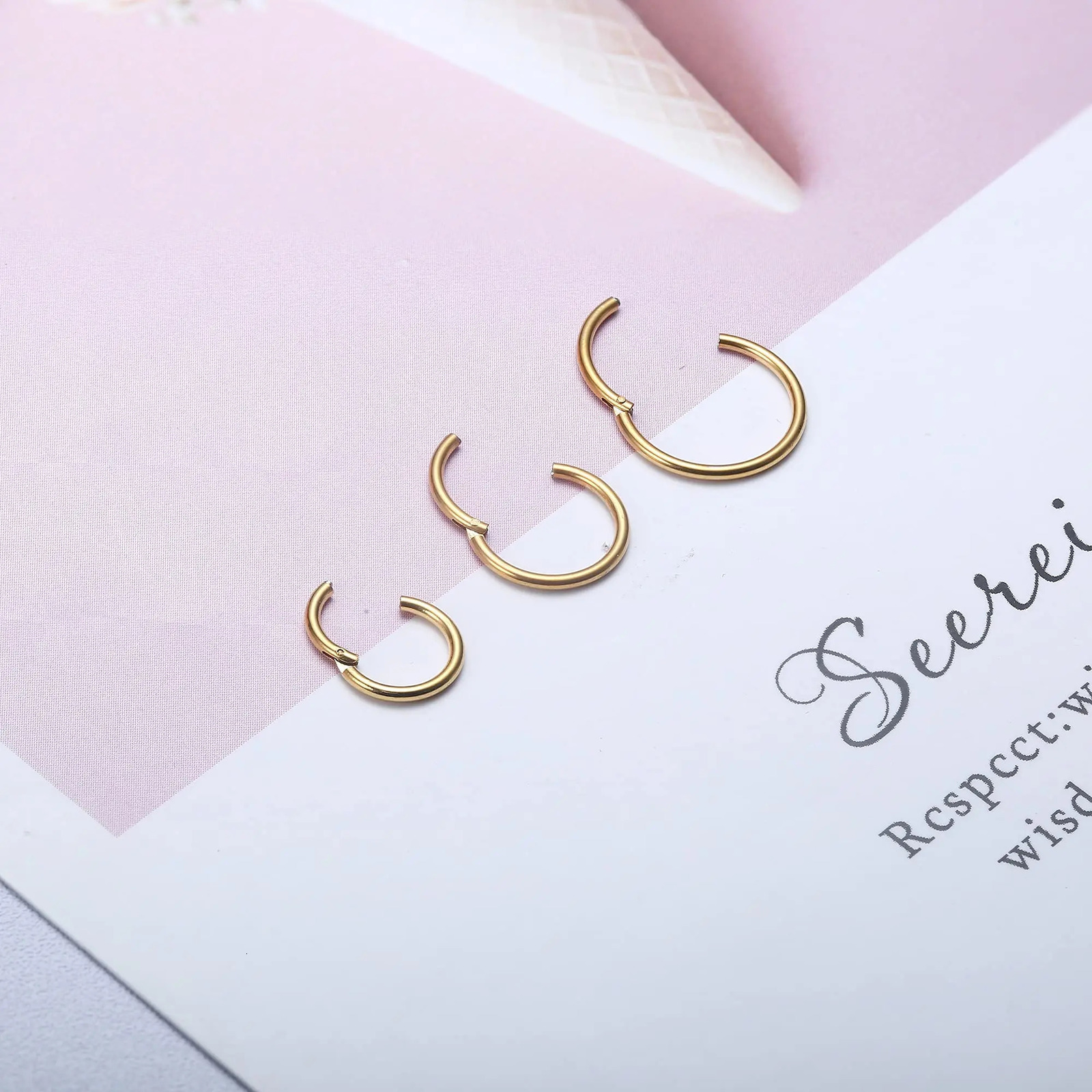 Drperfect 1pc 16G Eyebrow Rings Stainless Steel Belly Lip Cartilage Hoop Rook Daith Earrings Tragus CZ Piercing Curved Barbell 250606