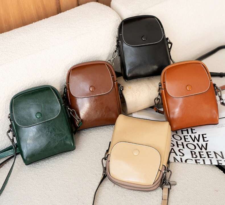 Designer Bags 2025 Women's Oil Wax Cow Genuine Leather Handbags Female Cowhide Vintage Shoulder Bag Ladies High Quality Phone Crossbody Bags Luxu