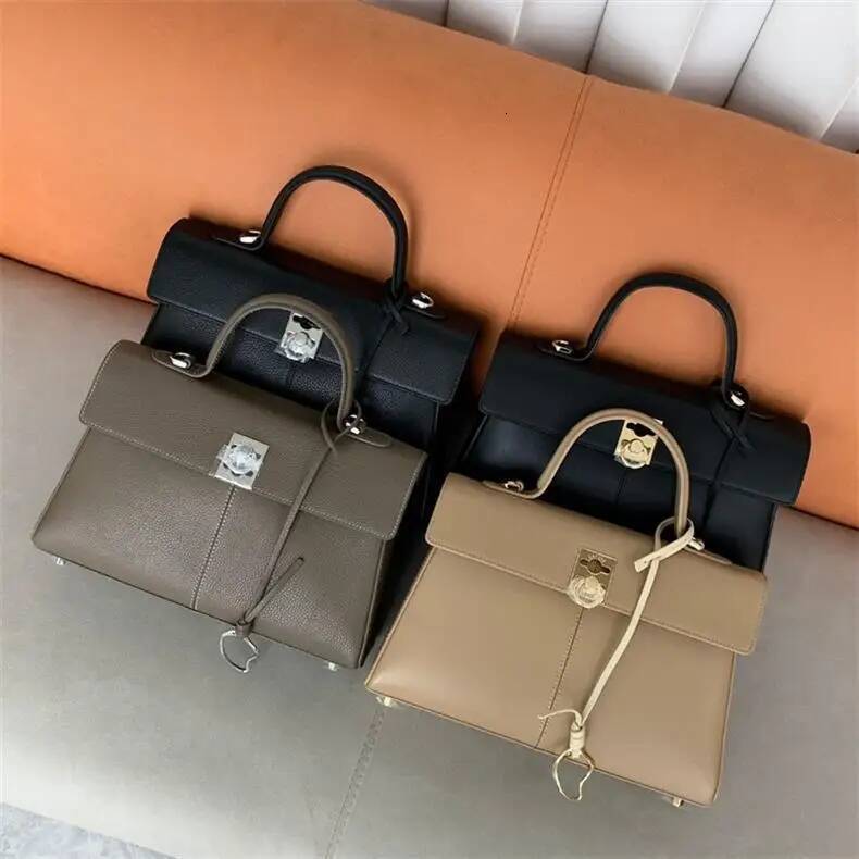 Hong Kong Women's Cf Wallet Gold Buckle Leather Famous Quality Square Messenger Designer Brand Crossbody Briefcase Bags
