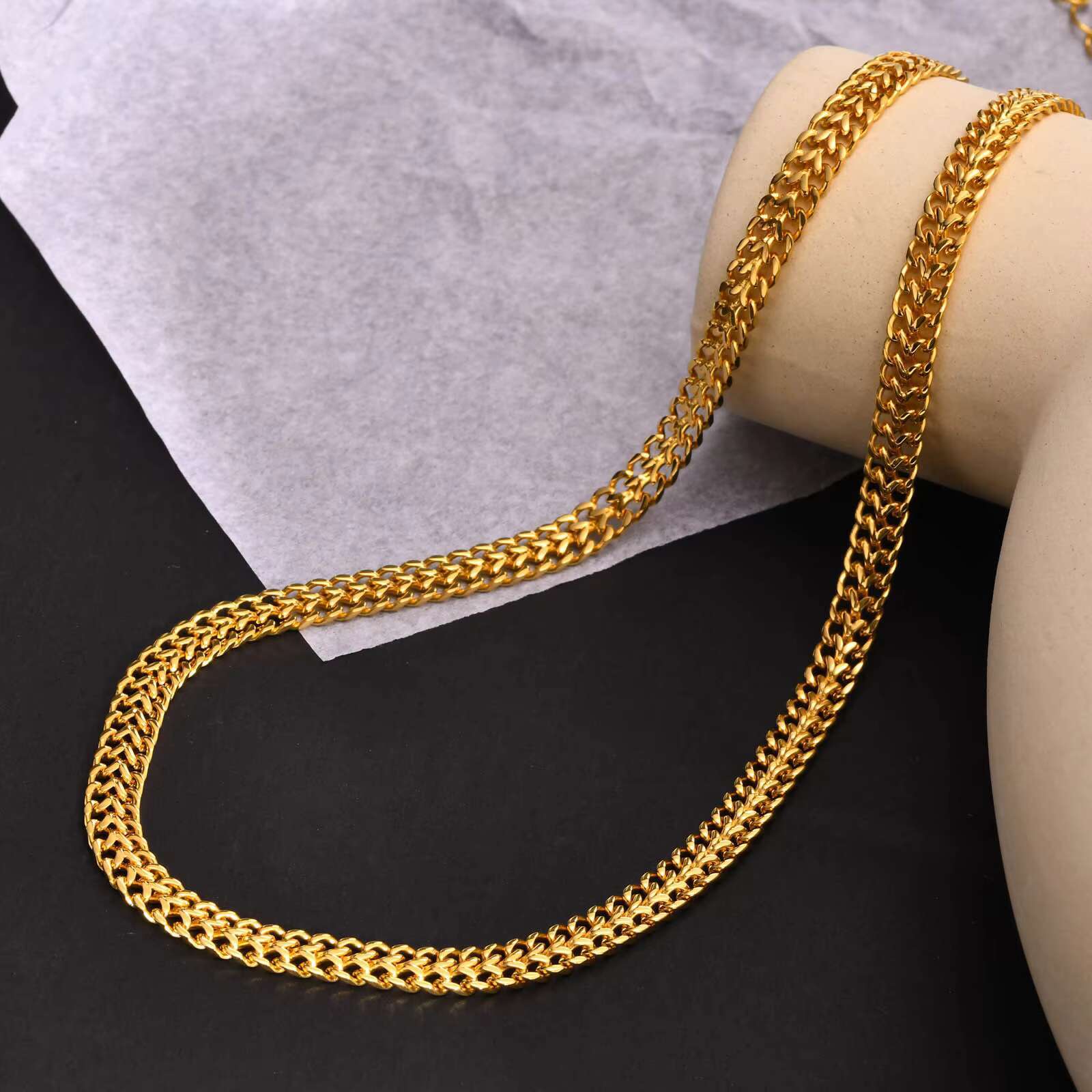 Fashion Wholesale 5MM Women Cuban Link Necklace Stainless Steel Chunky Gold Personalized Necklace