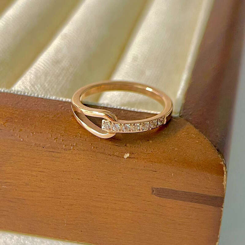 Titanium Steel Gold-Plated Non-Fading Zircon Row for Women Half Circle Full Index Finger Stacking Inlaid Dia Tail Ring