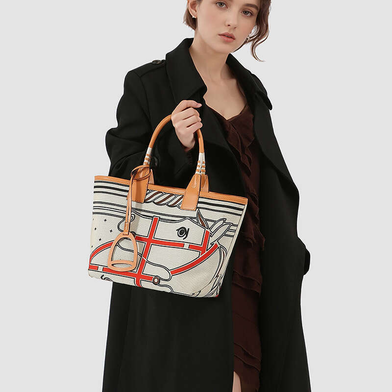 2025 New Canvas Printed Tote Fashion Garden Textured Shoulder Women Handmade Love Horse Home Women's Bag