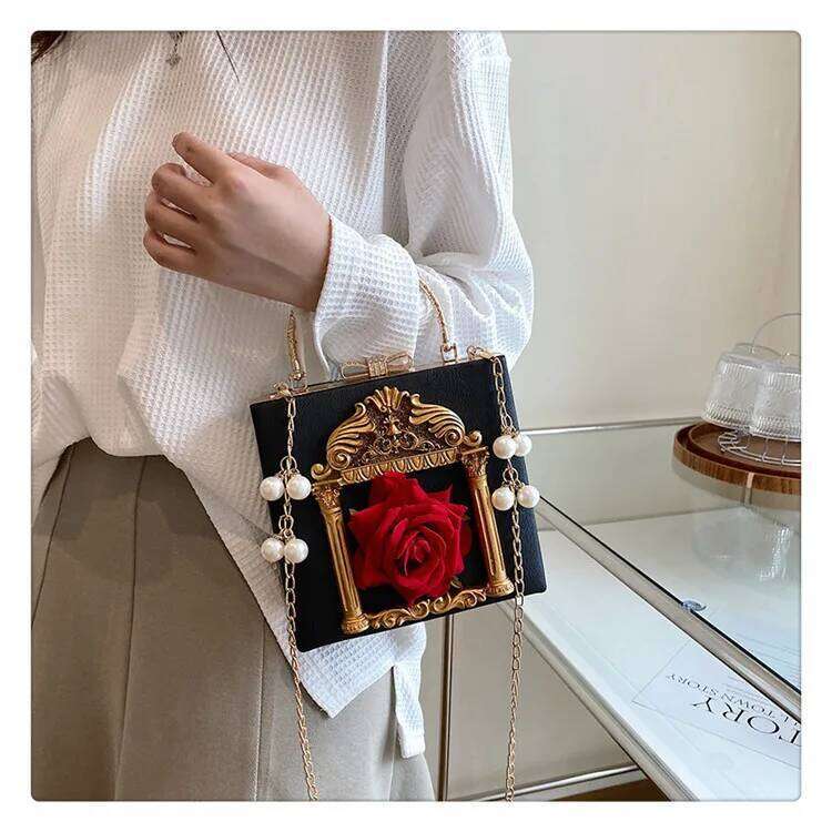 Gothic Dark Y2k Messenger Women New Haruku Pearl Chain Casual Crossbody Bags Female Vintage Designer Bag