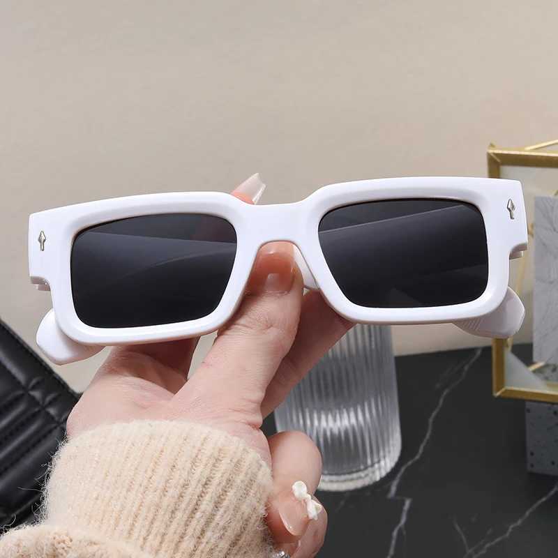 CY5539 Brand Designer Square Sunglasses for Women Men Ocean Color S Sunglasses Fashion Rectangle Rivet Sunglasses X250609