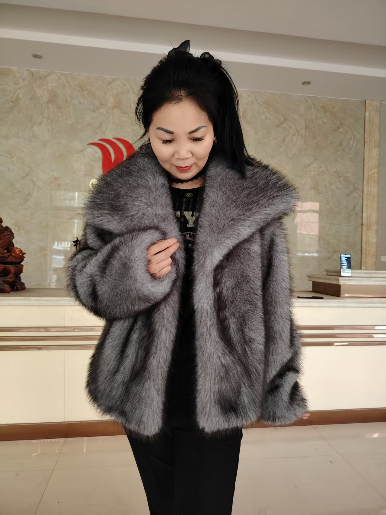 High-Quality Amiloy Fashion Faux Fur Jacket for Winter - Stylish Choice Available in Various Options