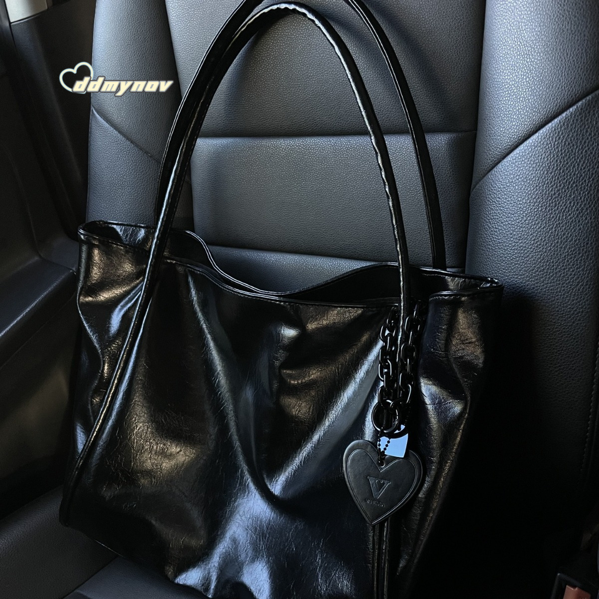Dark Cupid 2025 New Heart Pendant Large Capacity Tote Ultra-lightweight Office Commuter Bag ddmynov