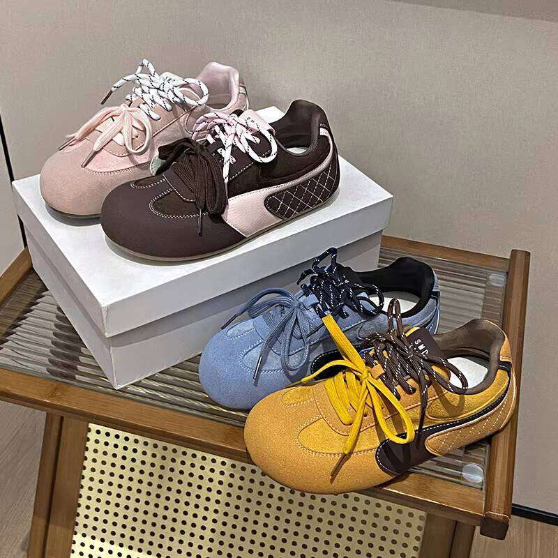 Wholesale Women's Popular Flat Comfortable Training Shoes With Dirt-resistant Suede Leather Upper Anti-slip Rubber Out Sole