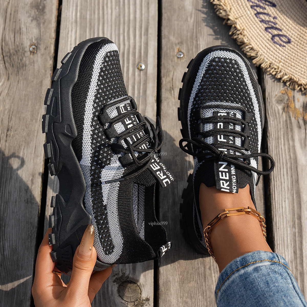 Slip-on Designer Shoes Flyknit Mesh Shoes For Women Cross-border Dropshipping Style All-season Versatile Outdoor Running Thin Breathable Casual Shoes 