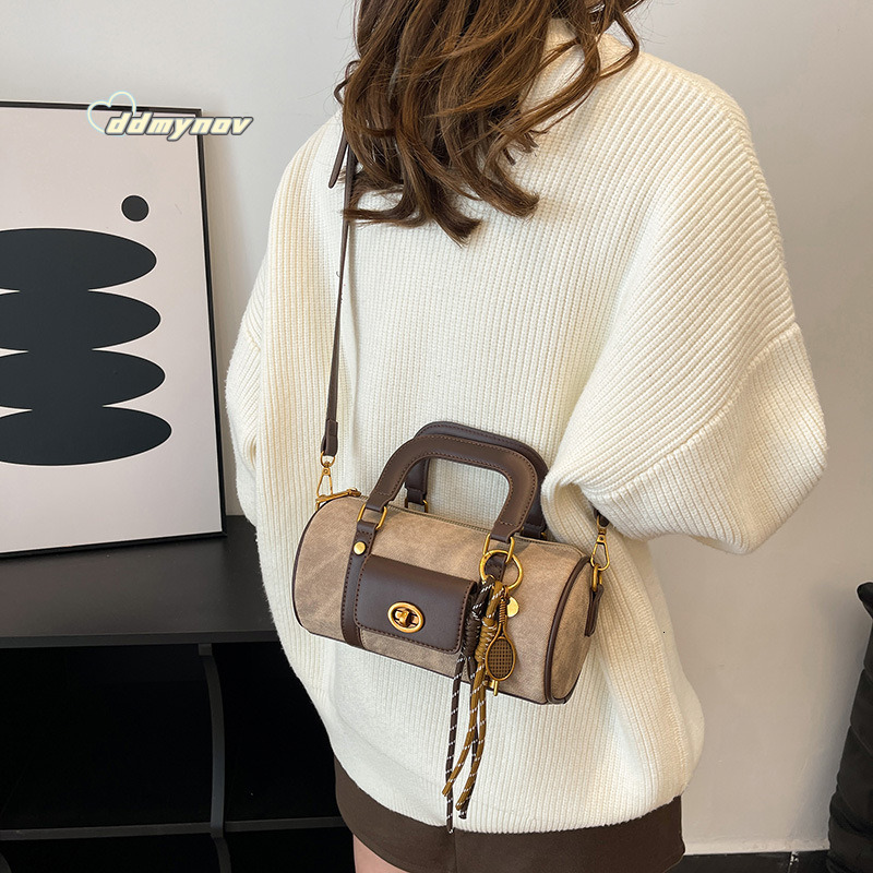New 2025 Fashion Handbag Versatile Commuter Color-Block Tote Cylinder Single Shoulder Crossbody Bag for Women ddmynov