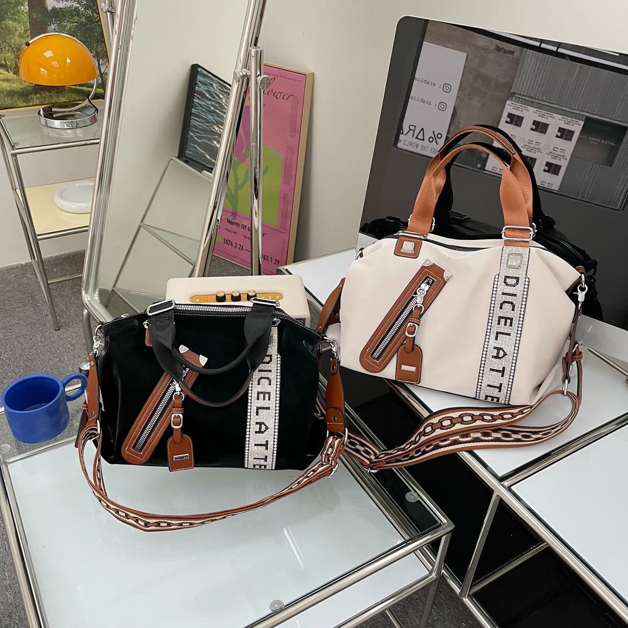 Free Shipping New Bag Women's Luxury Handbag Noble Feel Shoulder Bag Designer Tassel Rhinestone Bag Fashion Crossbody Bag