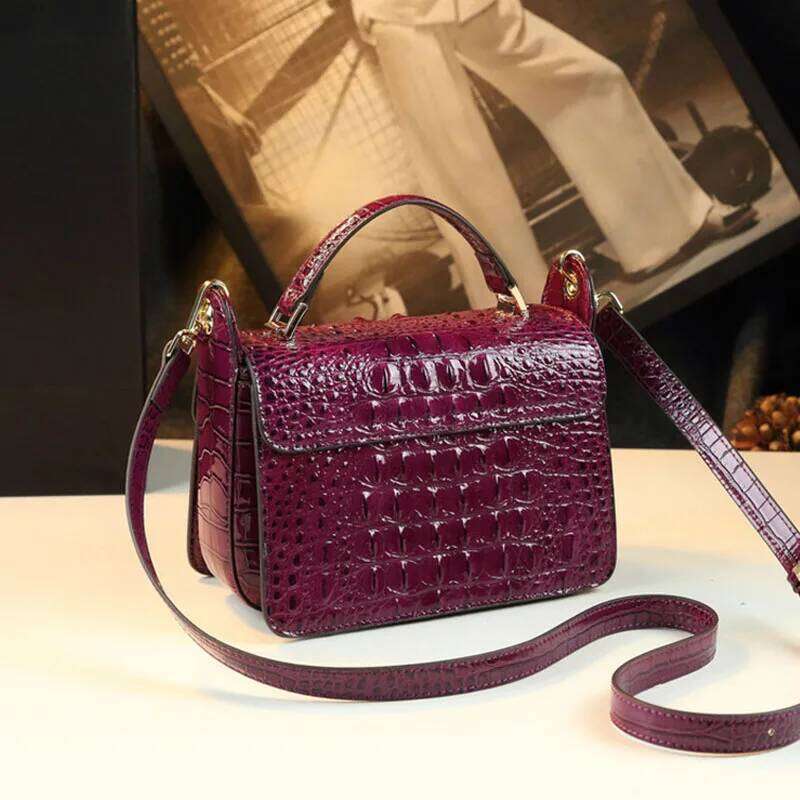 Crocodile Patterned Small Square Genuine Leather Bag, Luxurious Handbag, Fashionable Single Shoulder Crossbody Bag
