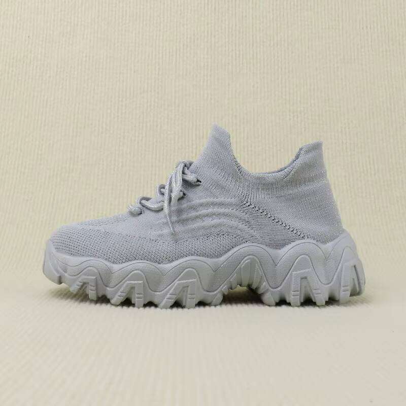 New Fashion Outdoor Casual Daily Hot Selling Socks for Men Quality Shallow Walking Shoes High Top Sneakers