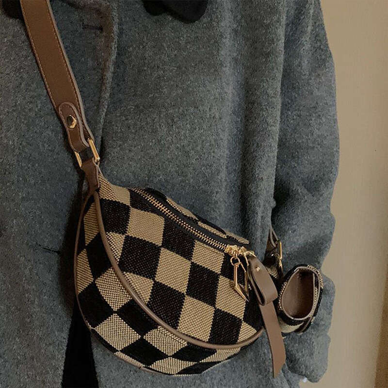 2025 New Checkerboard Single Shoulder Crossbody Fashion Color-Block Plaid Waist Elegant Commuter Chest Bag
