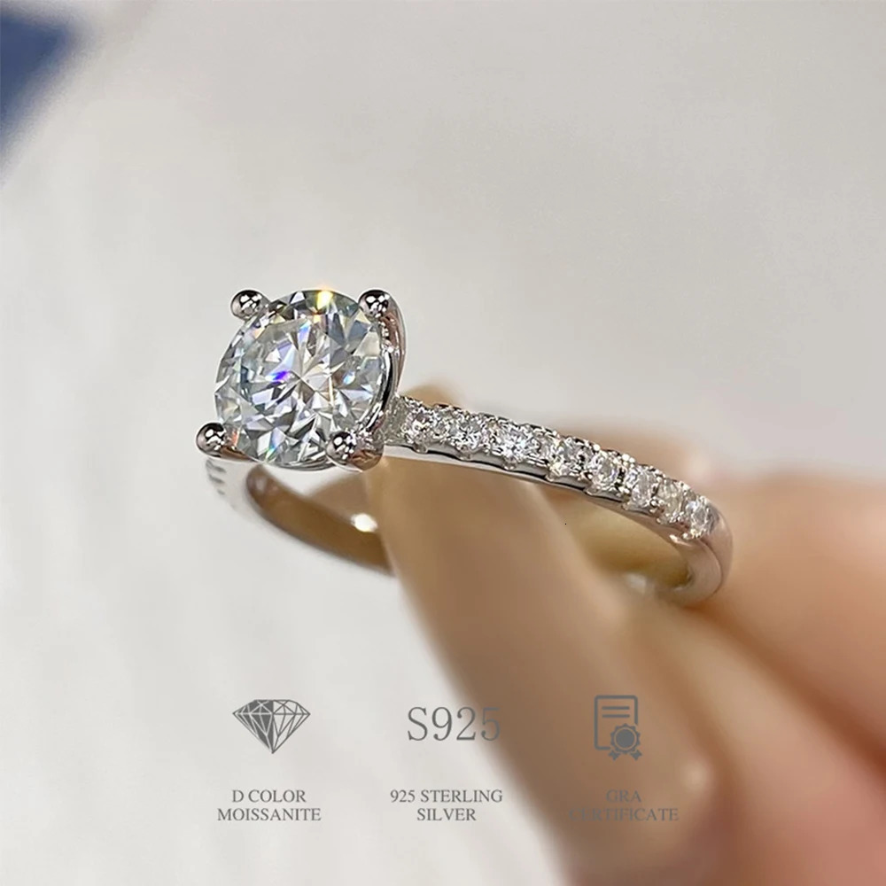 1-5CT Round Cut Engagement Ring for Women 925 Sterling Silver Classic 4 Prong Diamond Solitaire Rings Wedding Jewelry 250610