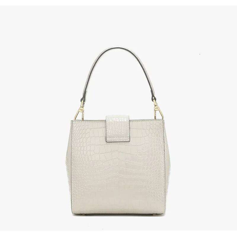 2025 New Handbag High Quality Shoulder Genuine Leather Women's Fashion Bucket Crossbody Bag 2025/06/10 2025/06/10